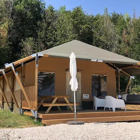 Lägenhet Leonori Treia