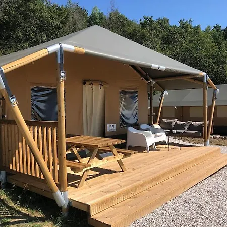 Leonori Apartament Treia