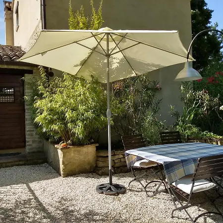 Leonori Apartament *